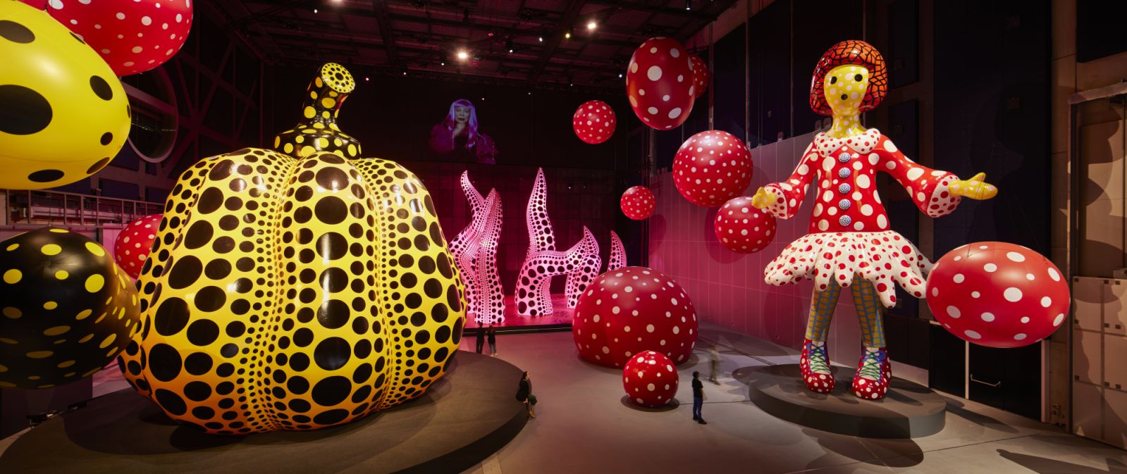 Installation view from Manchester International Festival 2023 exhibition âYayoi Kusama: You, Me and the Balloons ((Photo: courtesy OMA and Factory International)