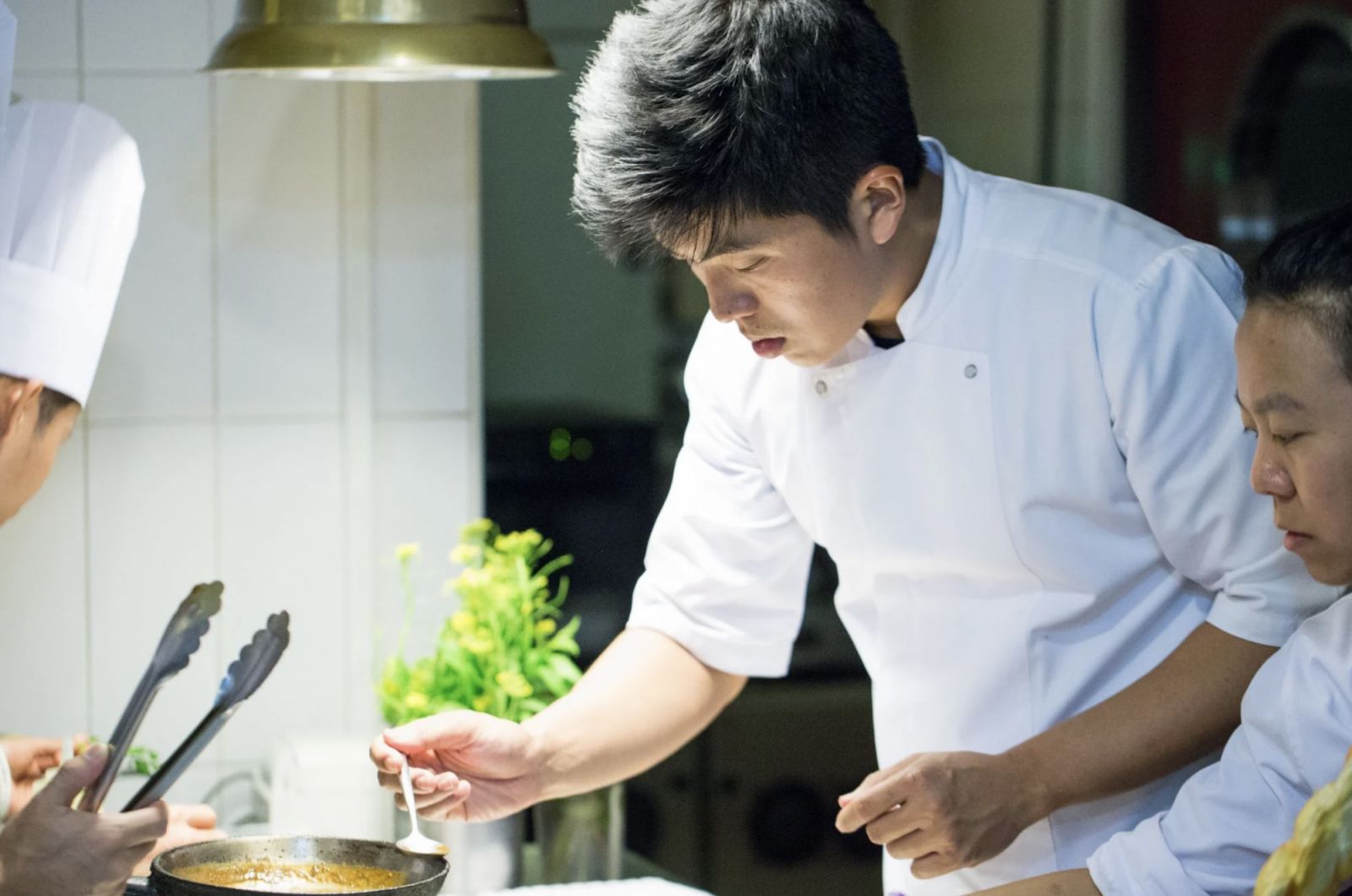 Chef Ton Thitid Tassanakajohn (Photo: Tatler Thailand)