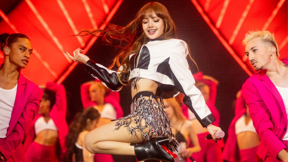 How did astrology predict the romances, scandals and successes of celebrities in 2023—and what’s in store for Blackpink’s Lisa and Jisoo, and more in 2024