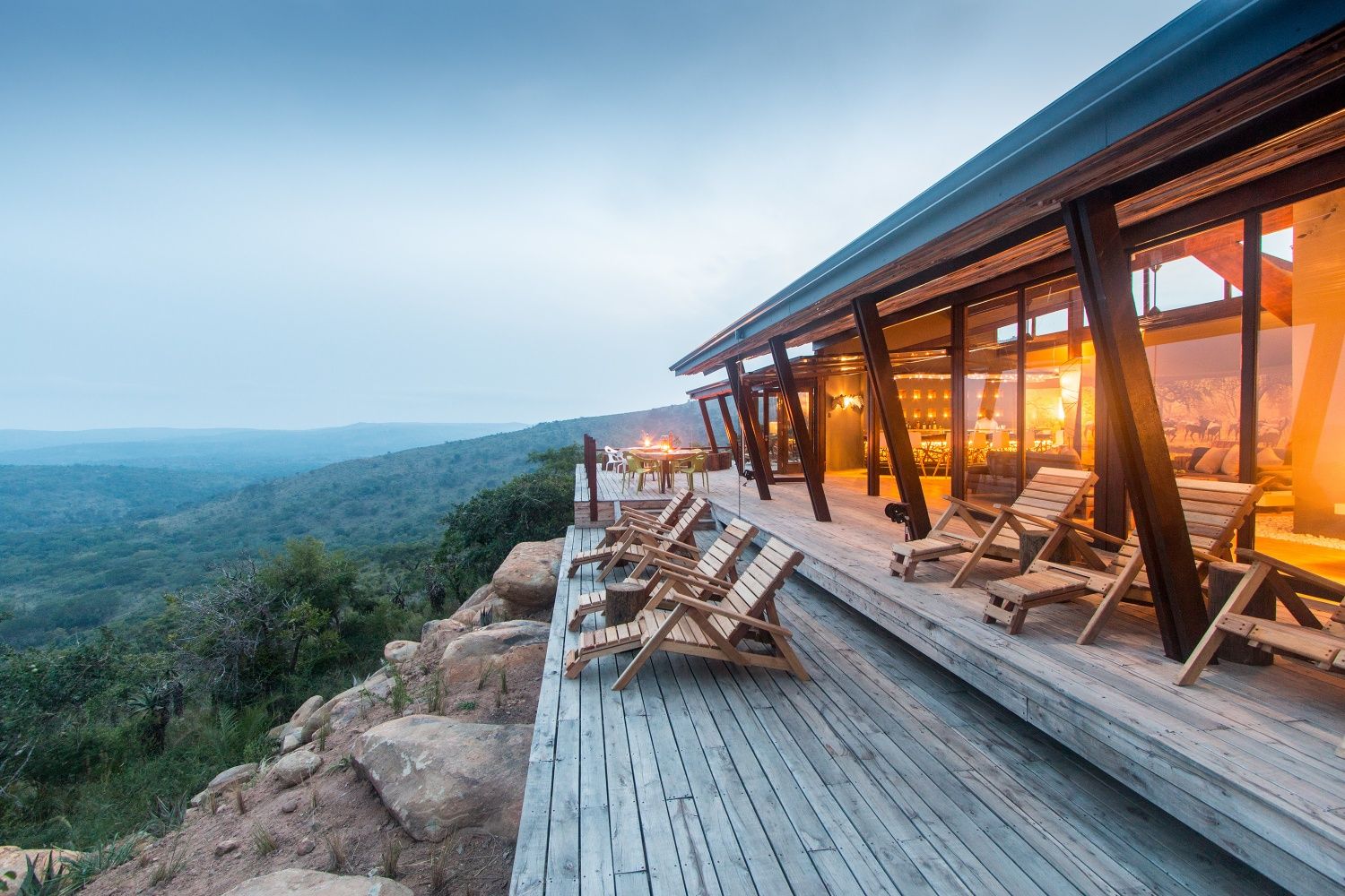 Rhino Ridge Safari Lodge (Umfolozi game Reserve)