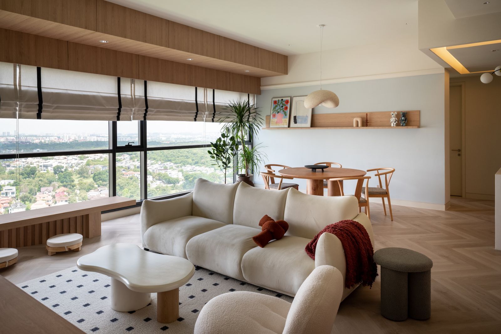 Clean and serene Japandi interior elements with artful Parisian style (Photo: TWJPTO)
