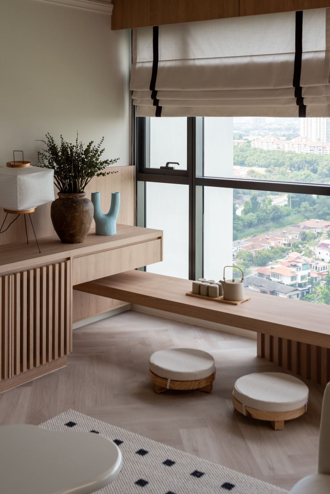 The tea table with scenic views (Photo: TWJPTO)