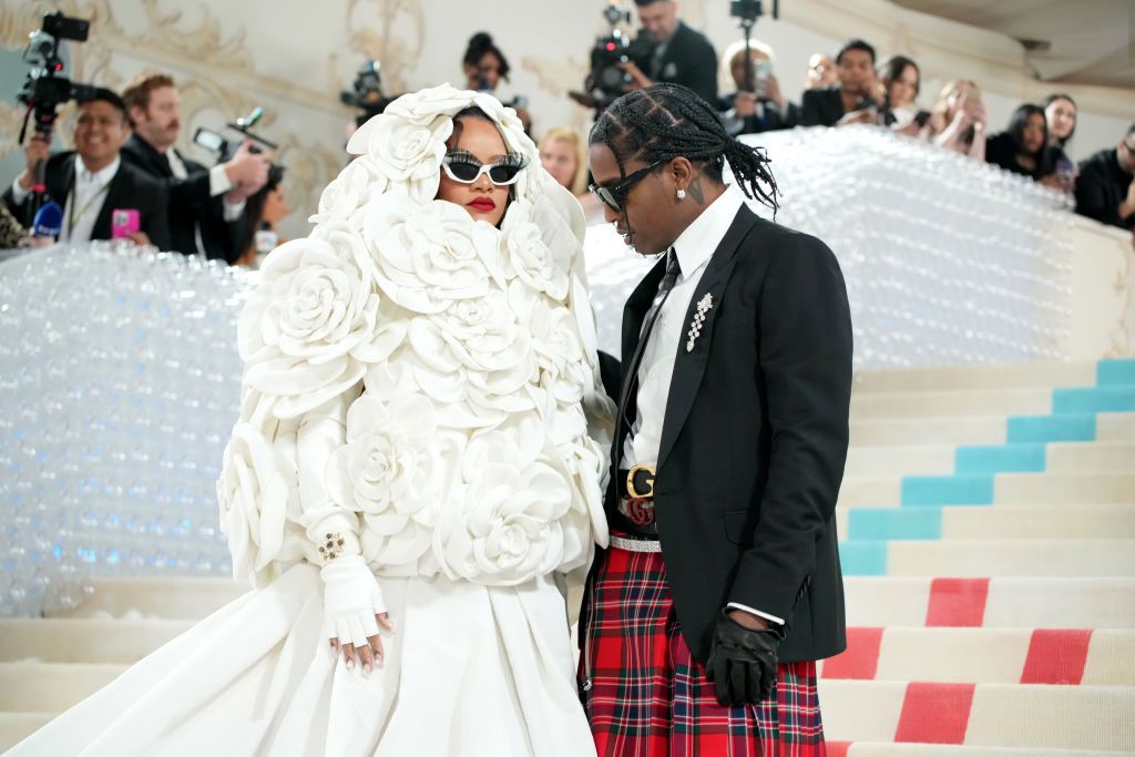 NEW YORK, NEW YORK - MAY 01: (L-R) Rihanna and A$AP Rocky attend the 2023 Met Gala Celebrating "Karl Lagerfeld: A Line Of Beauty" at Metropolitan Museum of Art on May 01, 2023 in New York City. (Photo by Jeff Kravitz/FilmMagic)