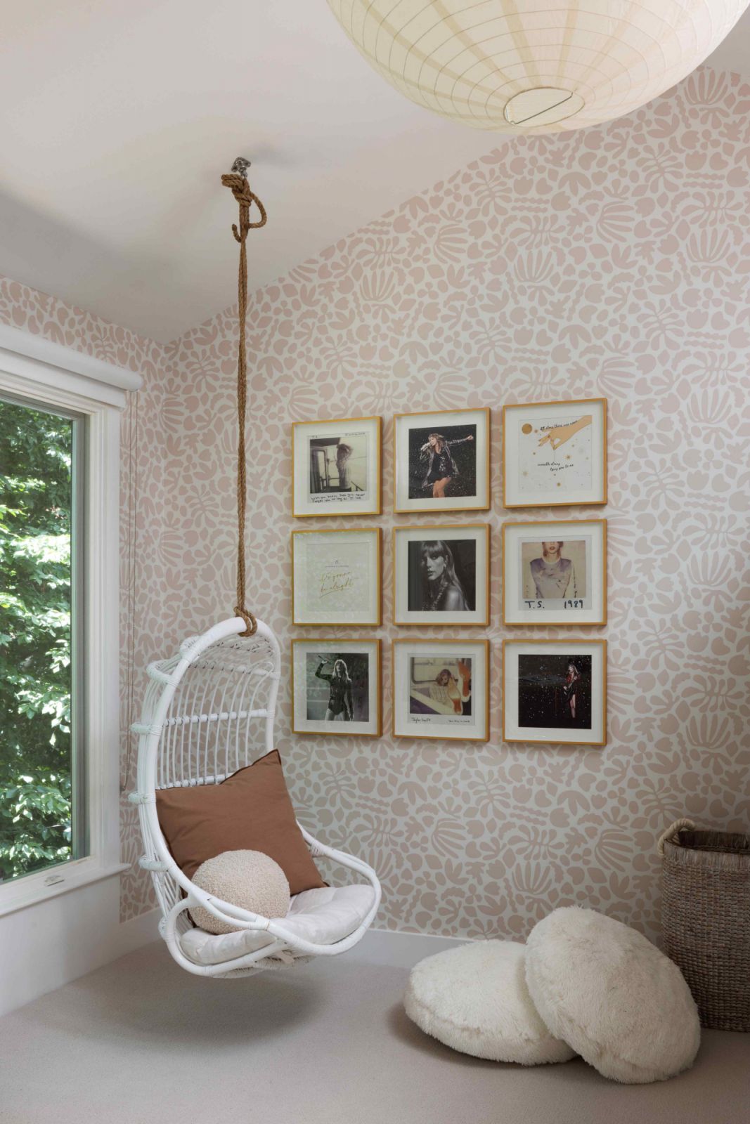 A Taylor Swift gallery wall for the young avid fan