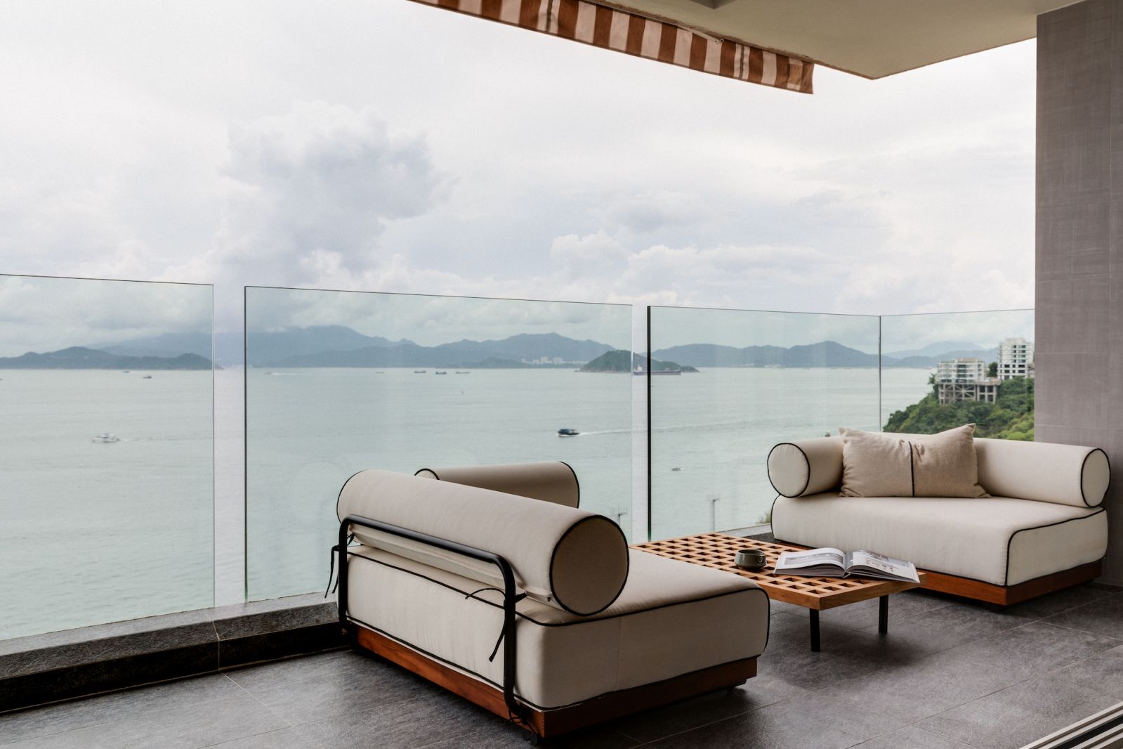 Home tour Inside an oceanfront Hong Kong apartment, where a stunning