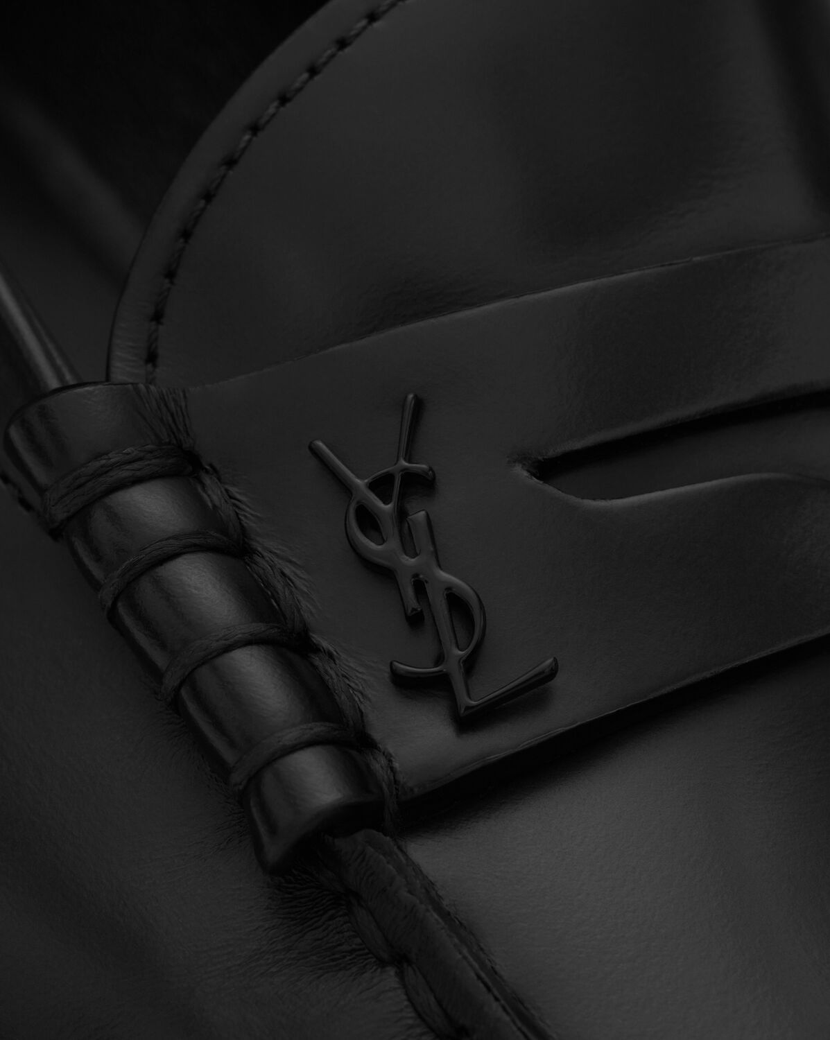 SAINT LAURENT LE LOAFER LEATHER LOAFERS($6,750)