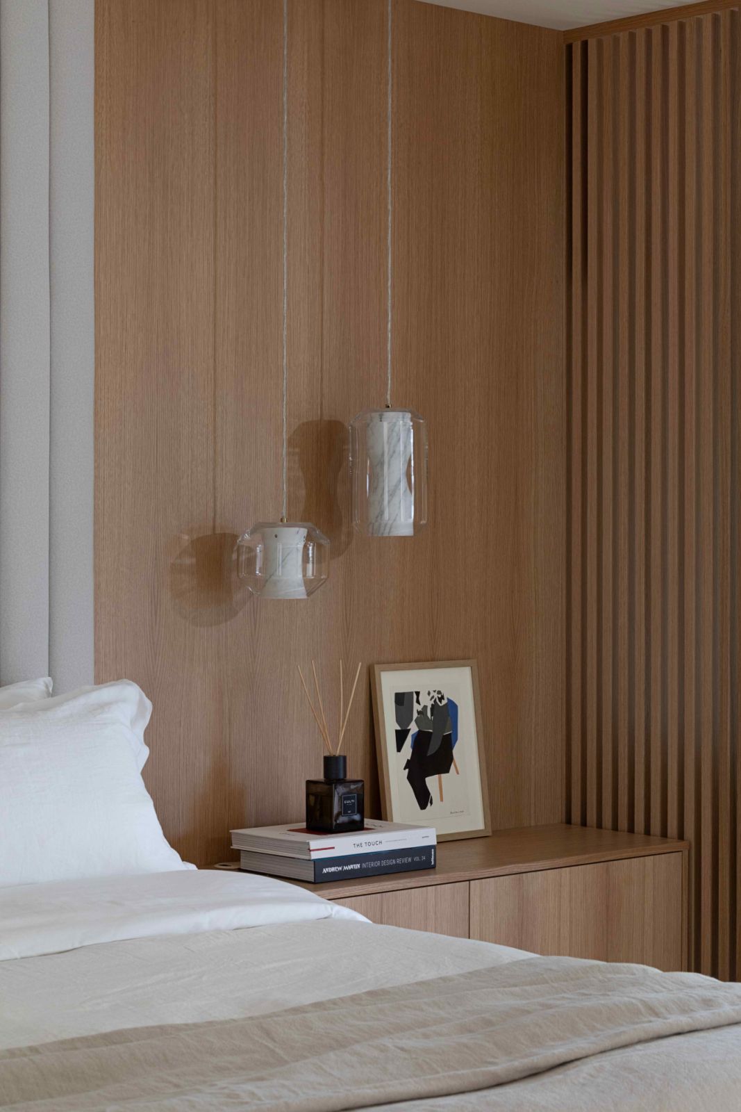 Emphasis on texture and mood