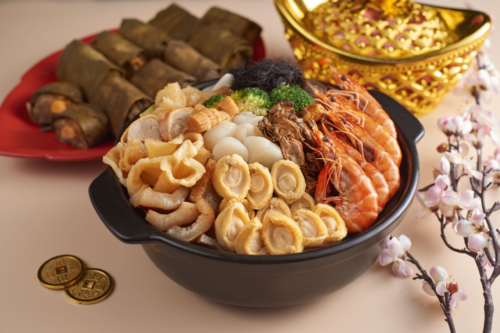Red Chinese Cuisine's signature poon choi (Photo: Pullman KLCC Hotel & Residences)
