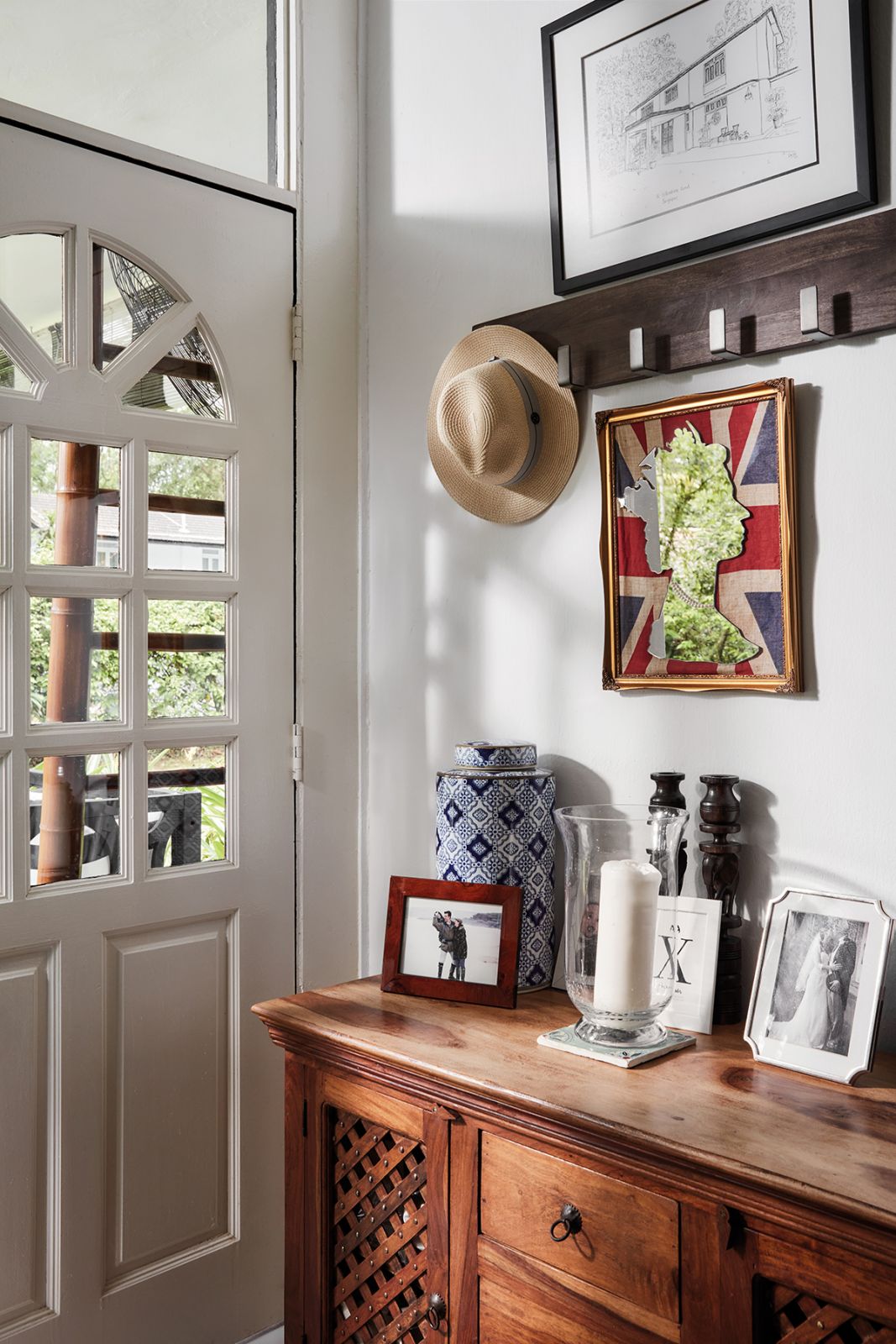 UK designer Charles Miller’s artwork inspired by Queen Elizabeth is artfully framed with the Union Jack as a background