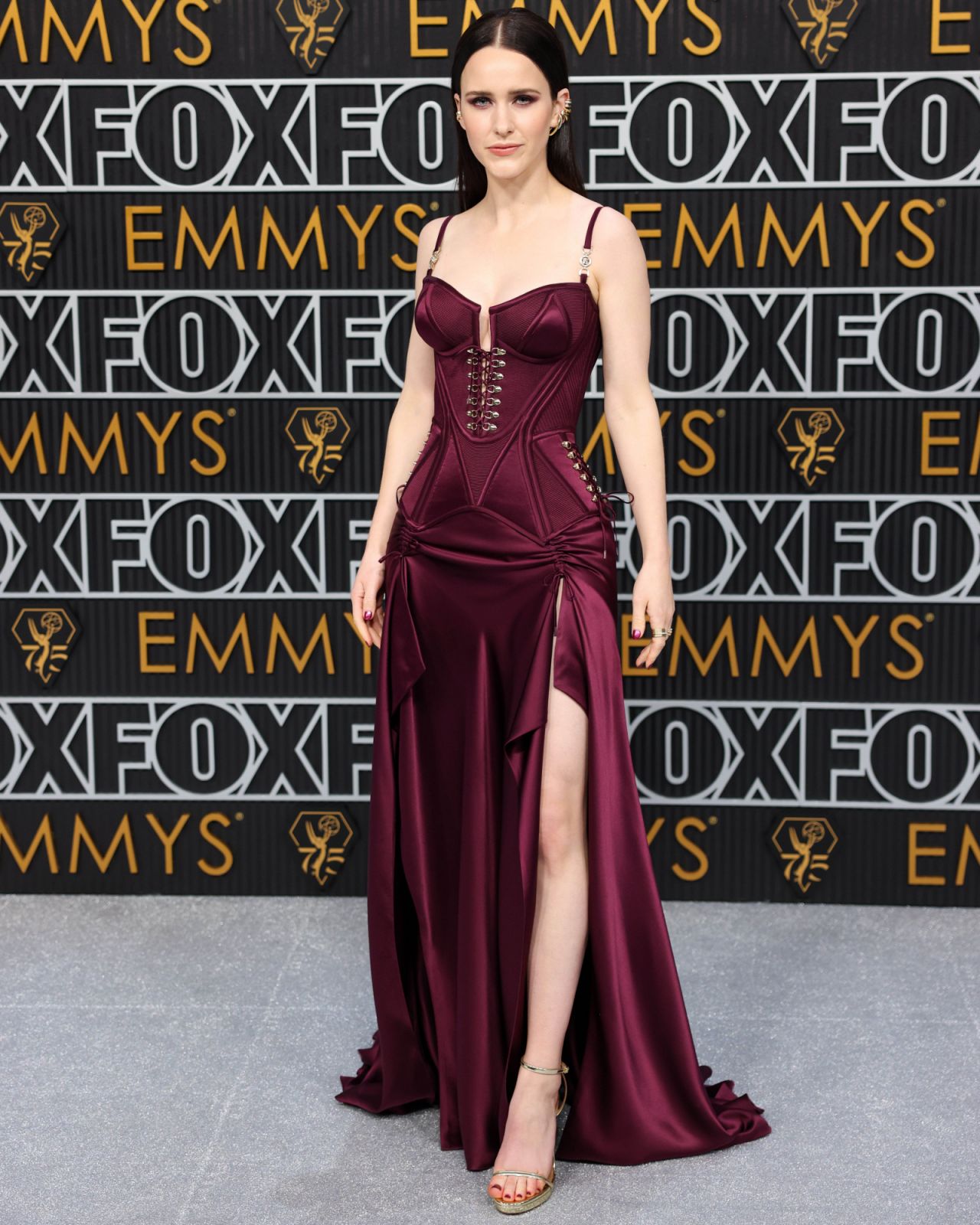 Los Angeles, CA - January 15: Rachel Brosnahan arriving at the 75th Primetime Emmy Awards at the Peacock Theater in Los Angeles, CA, Monday, Jan. 15, 2024. (Jay L. Clendenin / Los Angeles Times via Getty Images)