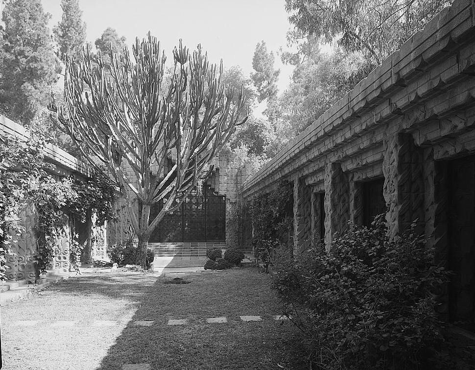 The central courtyard (Photo: United States Library of Congress, Prints and Photographs division / WikiCommons)