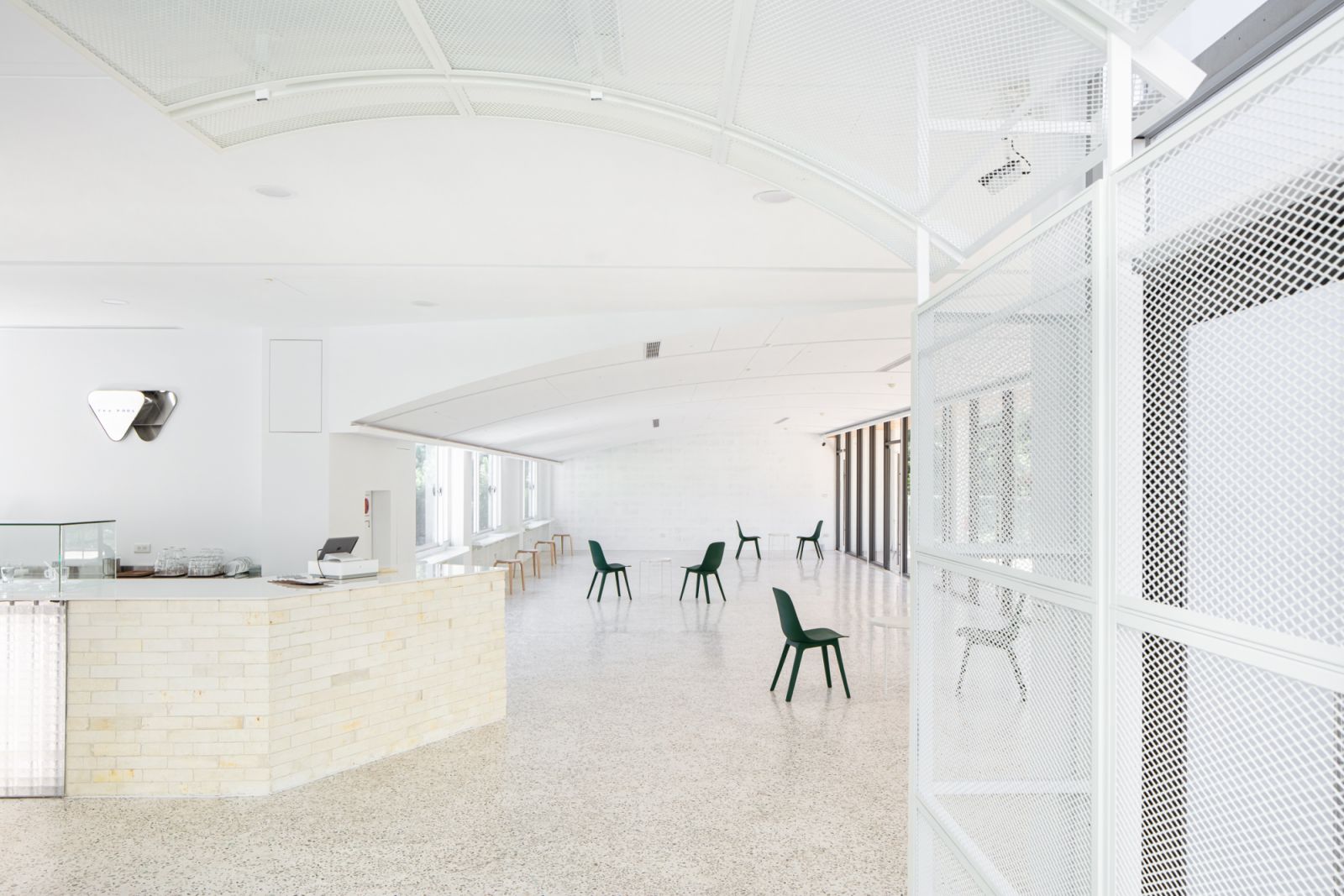 春室 The POOL 餐飲與展覽空間 © 丰宇影像 YUCHEN CHAO PHOTOGRAPH