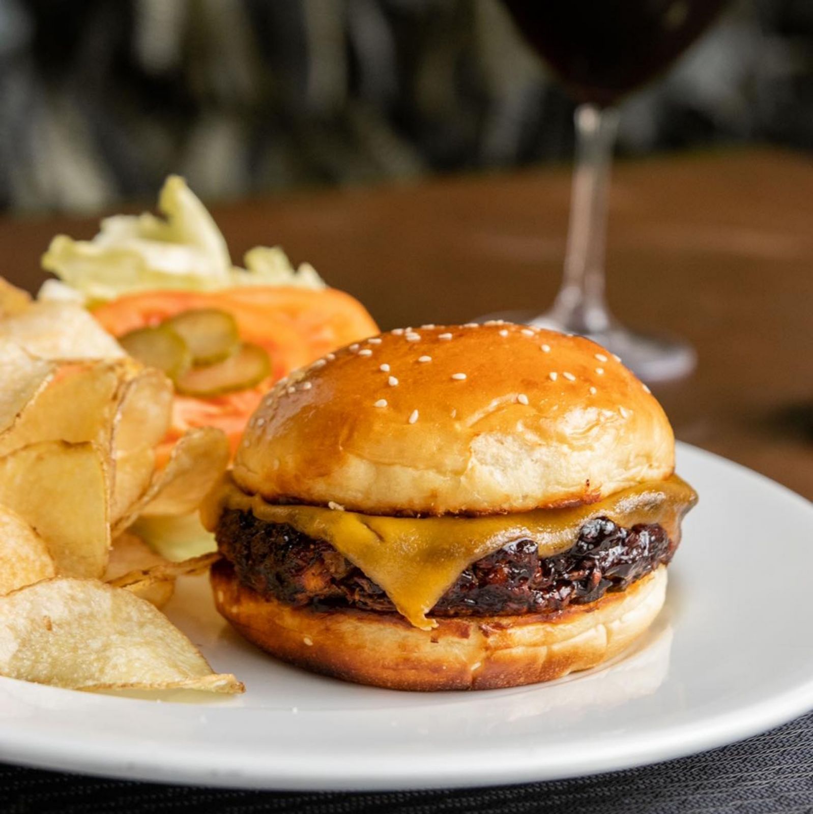Meat-free burgers - Photo Facebook / Wolfgang's Steakhouse PH