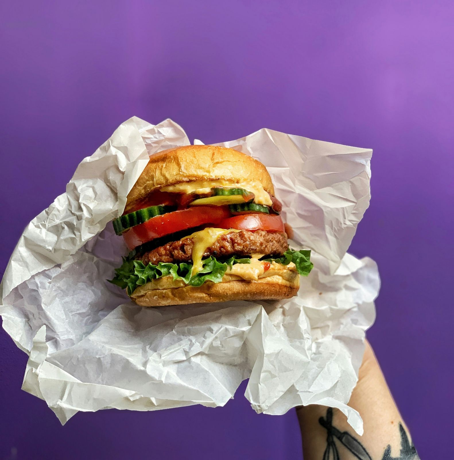 Meat-free burgers - Photo LikeMeat / Unsplash