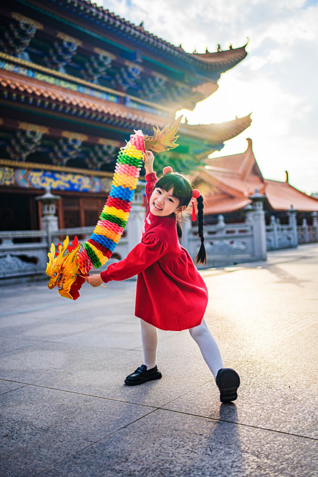 Girls Celebrating Spring Festival at Qingyun Zen Temple in Shantou Guangdong China,Celebrate the Chinese Spring Festival.