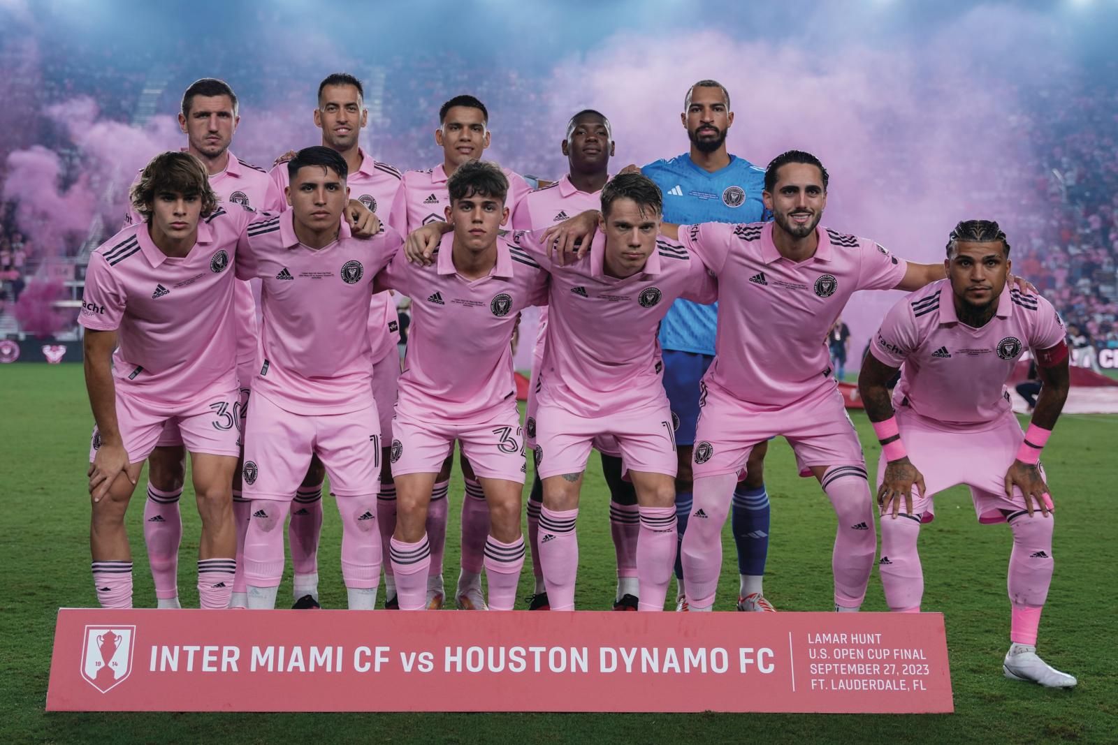 The line-up for the US Open Cup final (Photo: Getty Images)