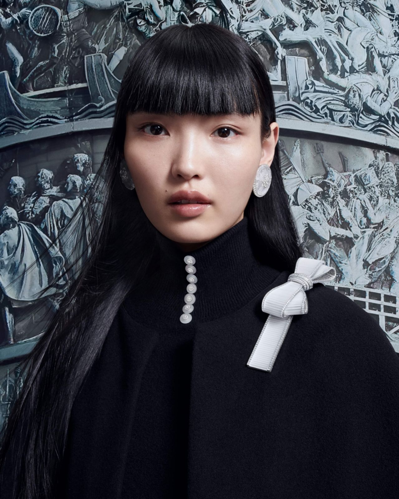 Boucheron The Power of Couture系列運用鑽石與水晶刻劃出蘊藏在服飾之中的力量。(Photo: Boucheron)