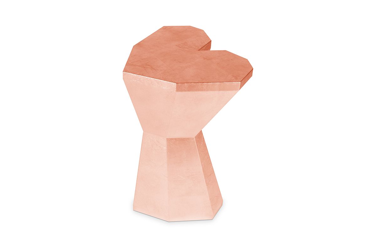 Royal Stranger Queen Heart small table