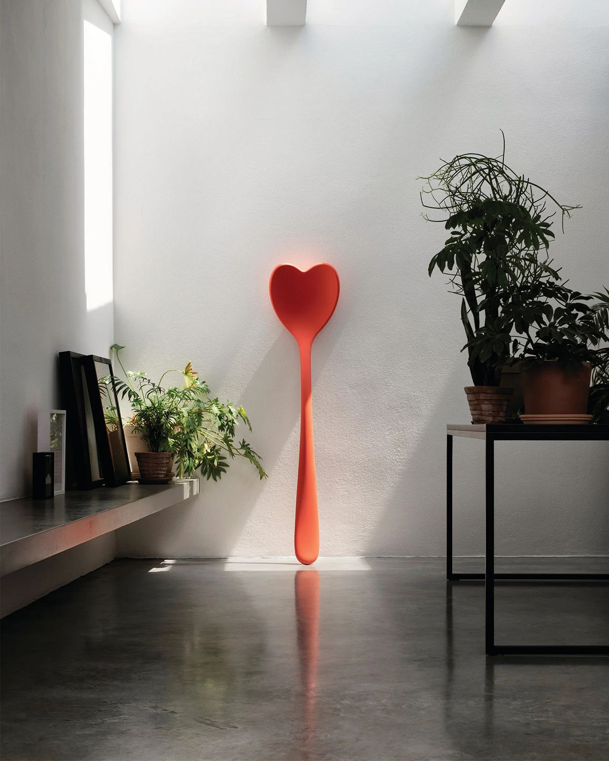 Alessi Big Love XXL sculpture by Miriam Mirri