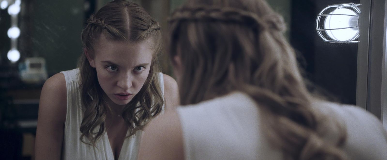 Sydney Sweeney 在心理恐怖電影《Nocturne》中飾演鋼琴家 Juliet Lowe。(Photo: Amazon Studio)