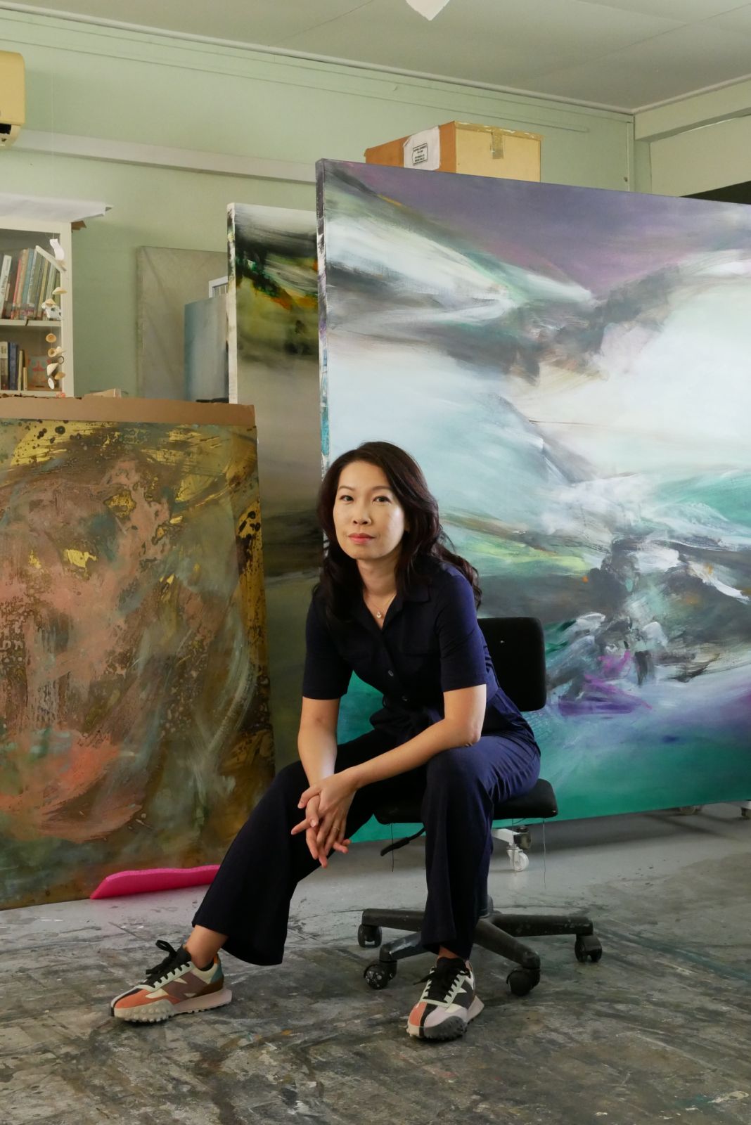 Wyn-Lyn Tan in her studio