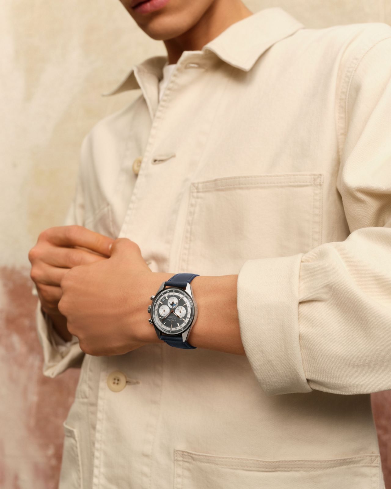 Chronomaster Original Triple Calendar全日曆月相計時錶岩灰色錶盤款式。（Photo: Zenith）