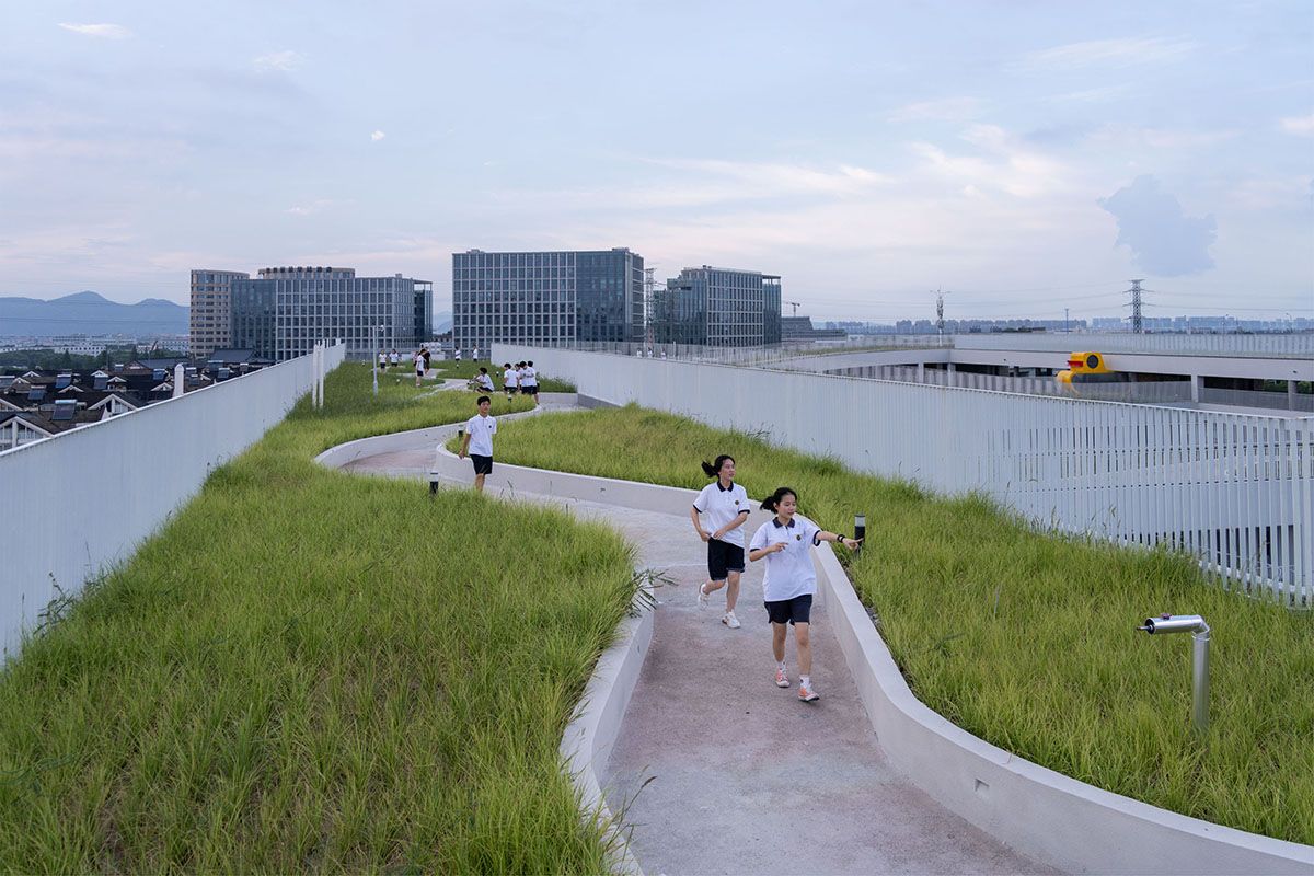 Students are encouraged to walk and spend time reflecting in nature