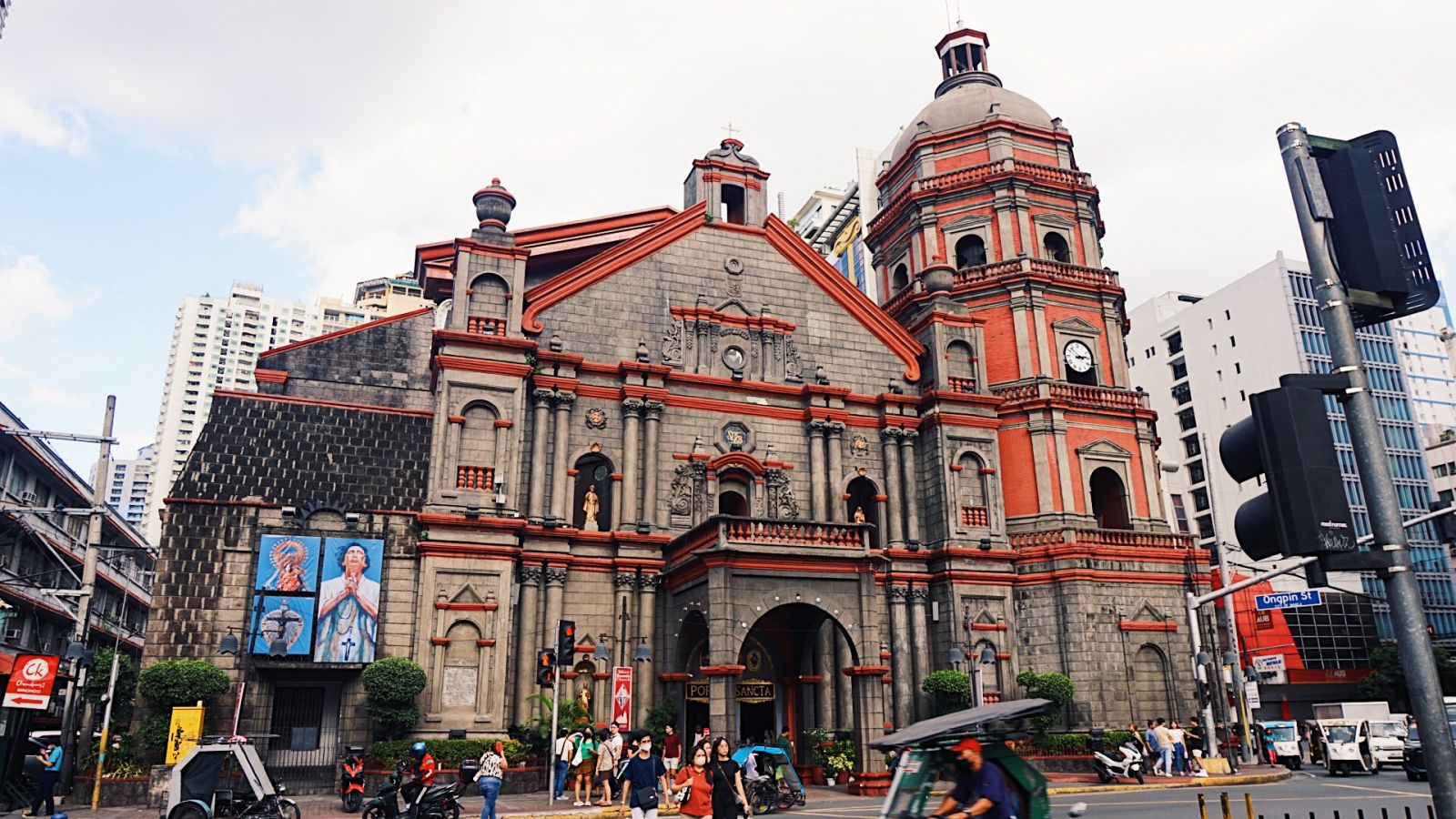 Binondo Church in Manila (Photo: Jove Moya)