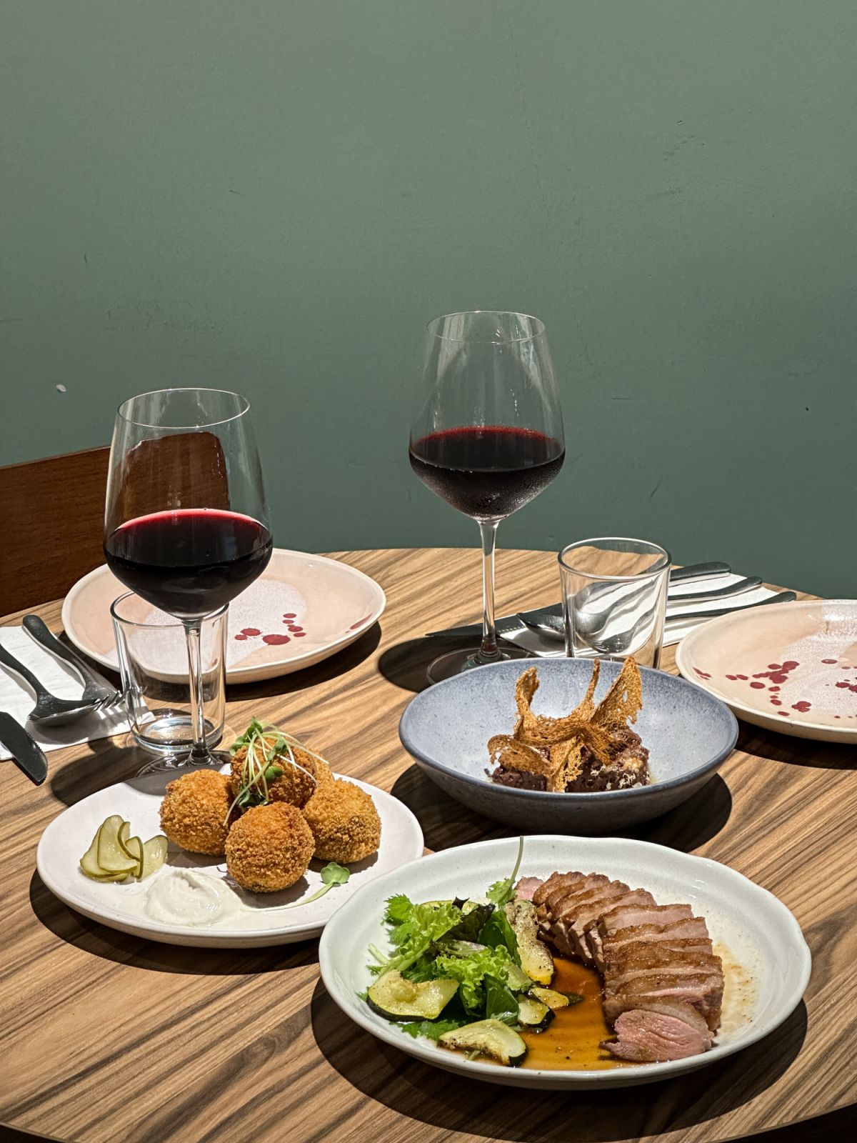 Li Restaurant’s Valentine’s Day plates (Photo: Li Restaurant)