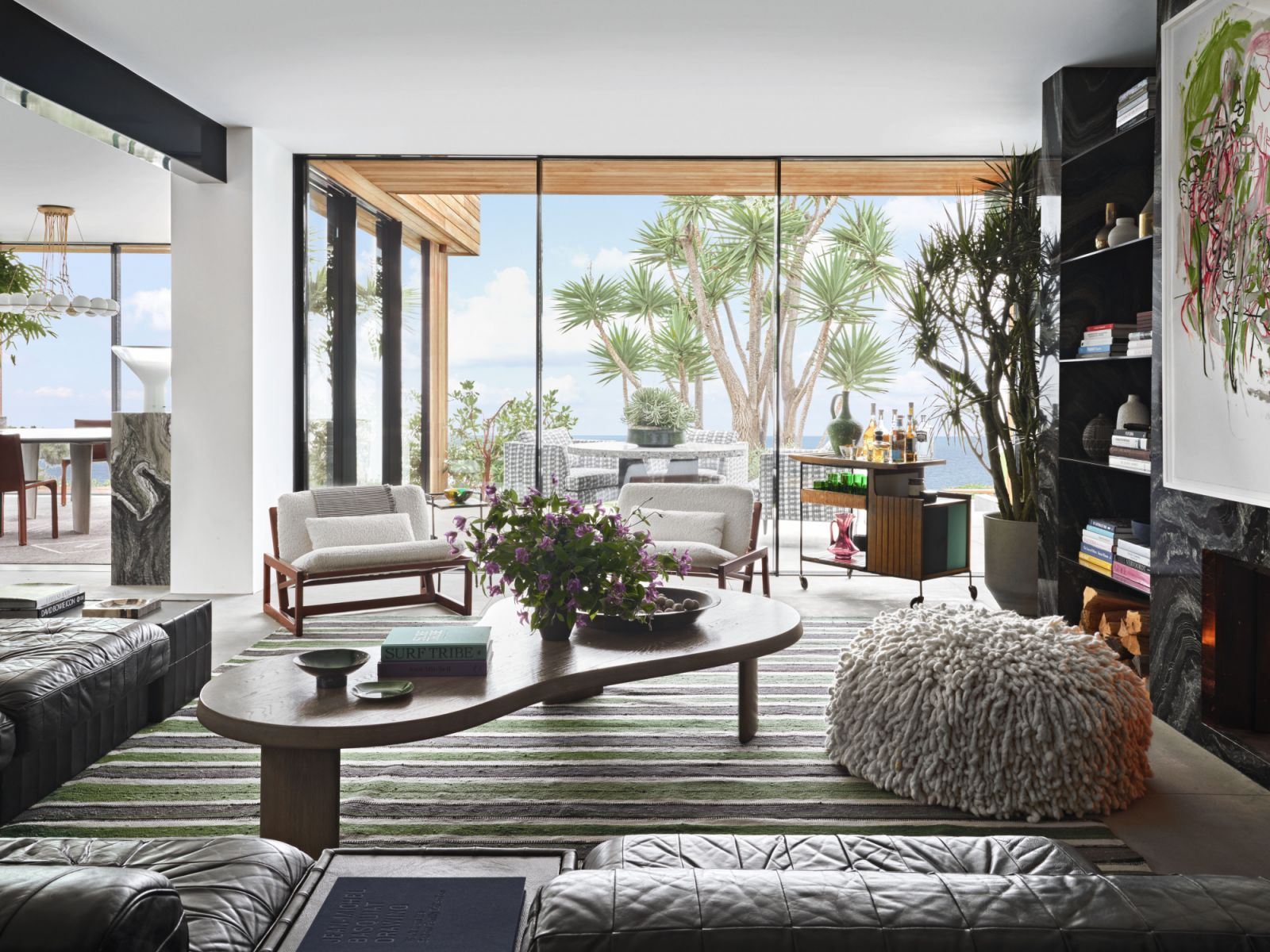 Ellen Pompeo’s Malibu living room (Photo: Douglas Friedman)