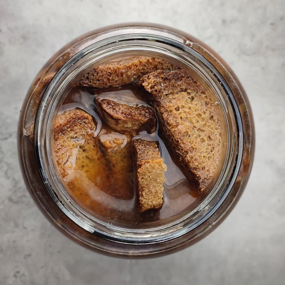 Roasted rye bread kombucha (Photo: Instagram / @m.a.kepinski)