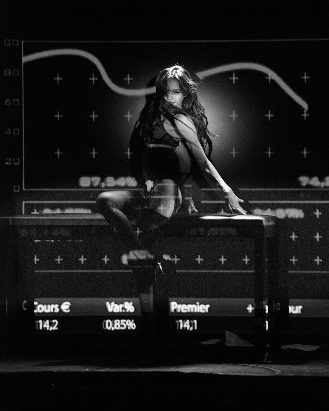 lisa behind the scene for crazy horse