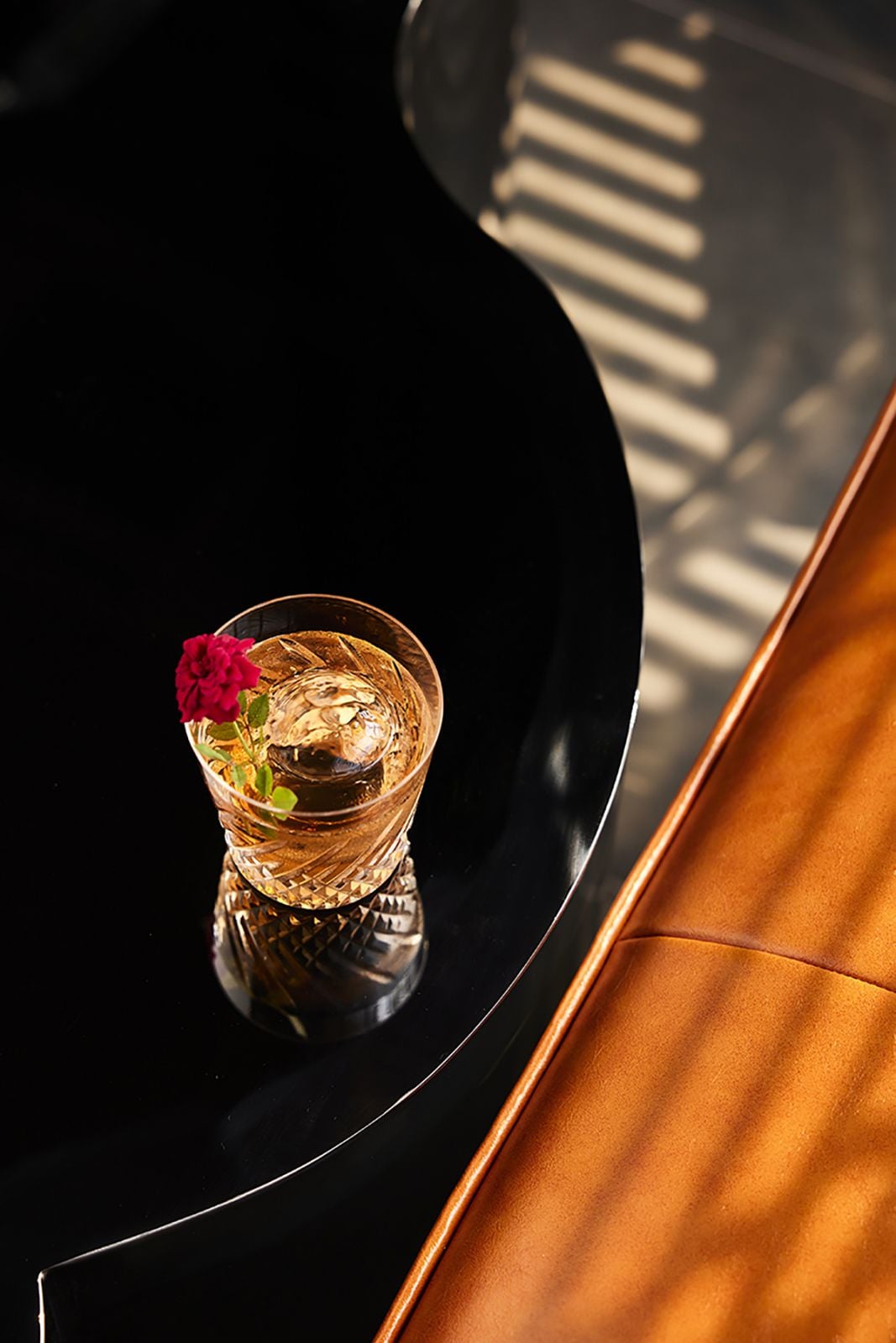 Fly Fly Away หนึ่งในซิกเนเจอร์ค็อกเทลของ Dry Wave Cocktail Studio (ภาพ: Dry Wave Cocktail Studio)