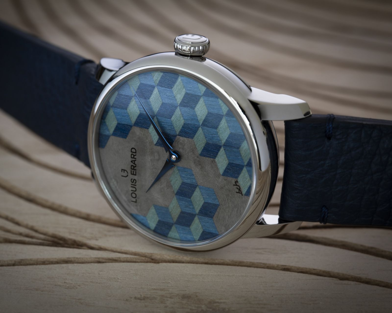 Louis Erard藝術大師系列 Métiers d‘Art Marqueterie，使用細木鑲嵌技術製作。（Photo: Louis Erard）