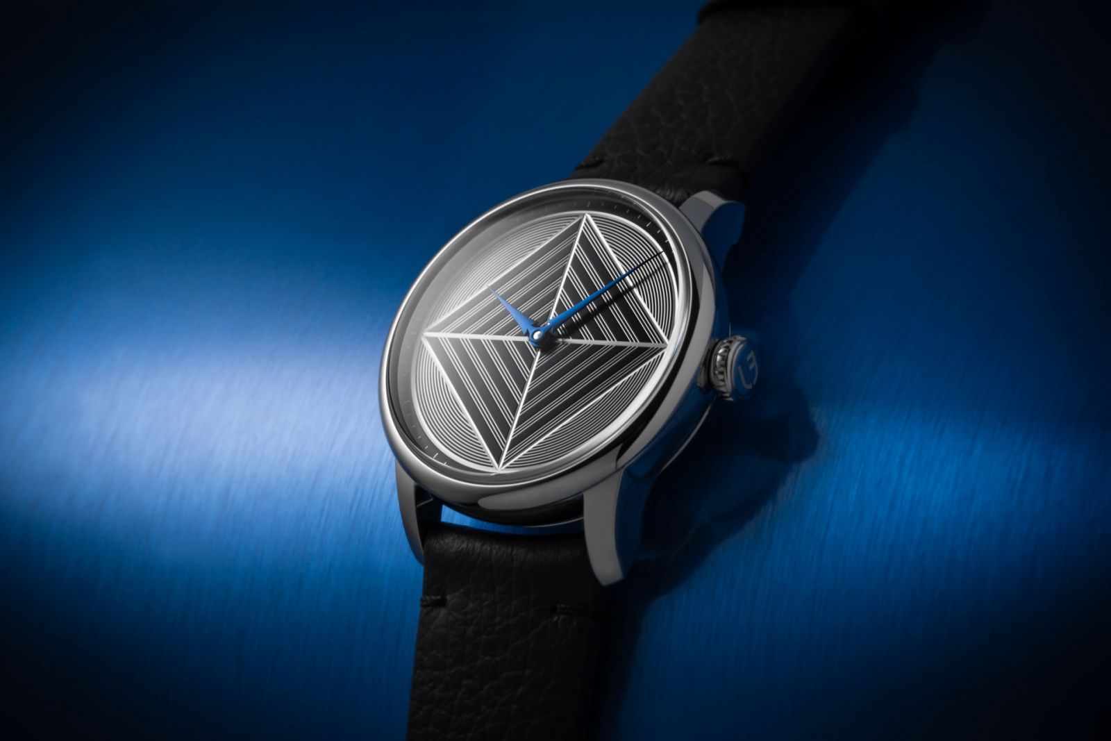 Louis Erard藝術大師系列 Métiers d‘Art Guilloché Main II使用機刻雕花技術裝飾。（Photo: Louis Erard）