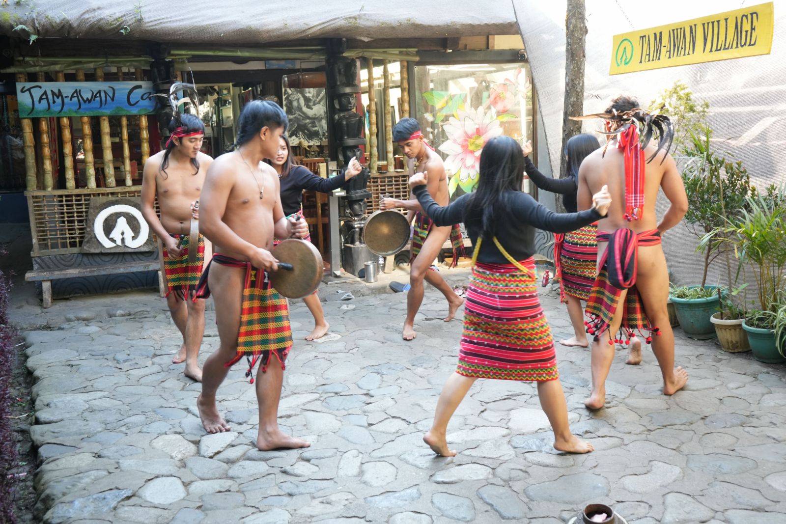 Cultural Dance at Tam-Awan Village