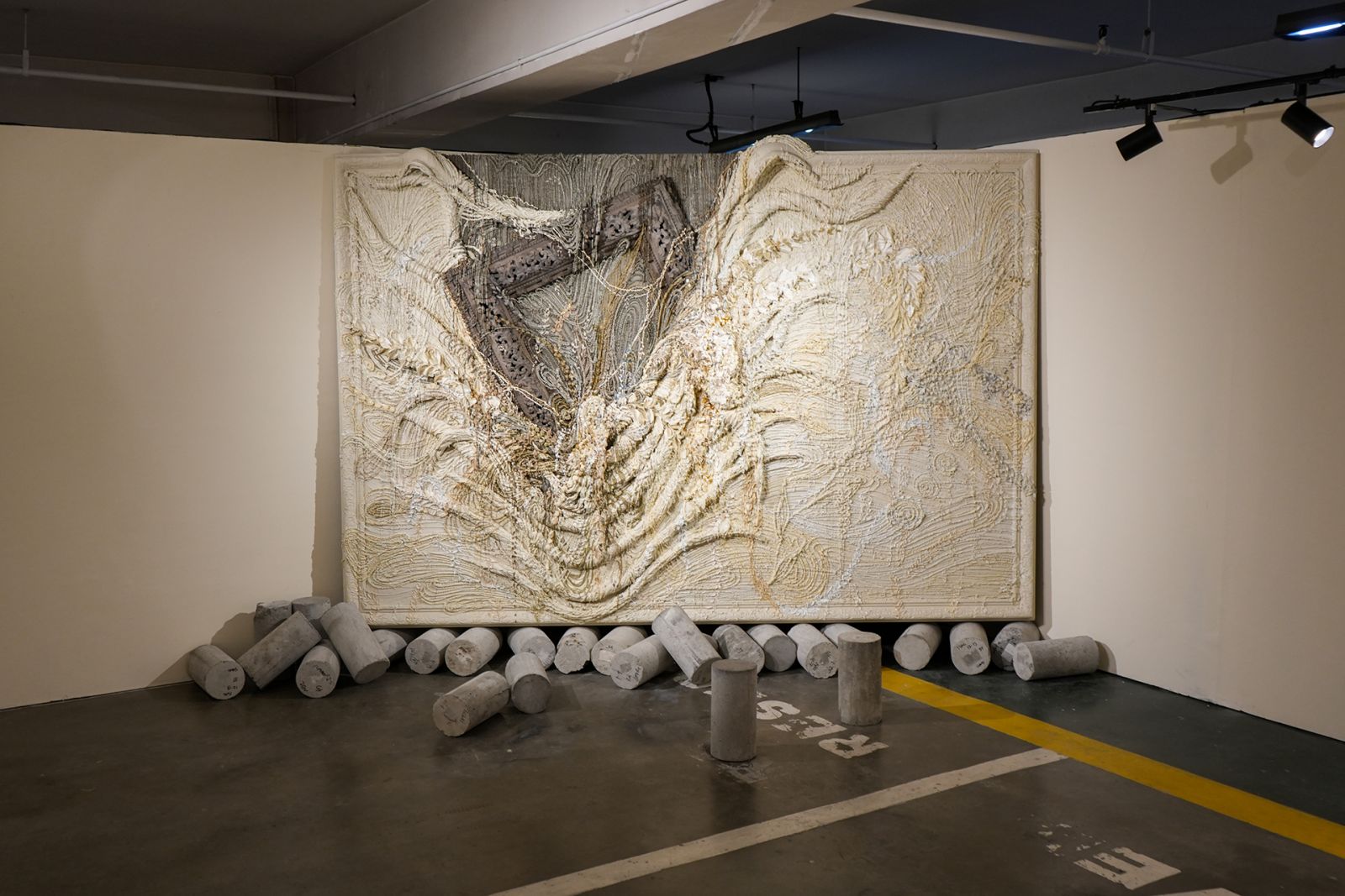 Arce, Letting it all out and everything in, 83 x 115.5 inches, oil on canvas with old wooden frame, 2024