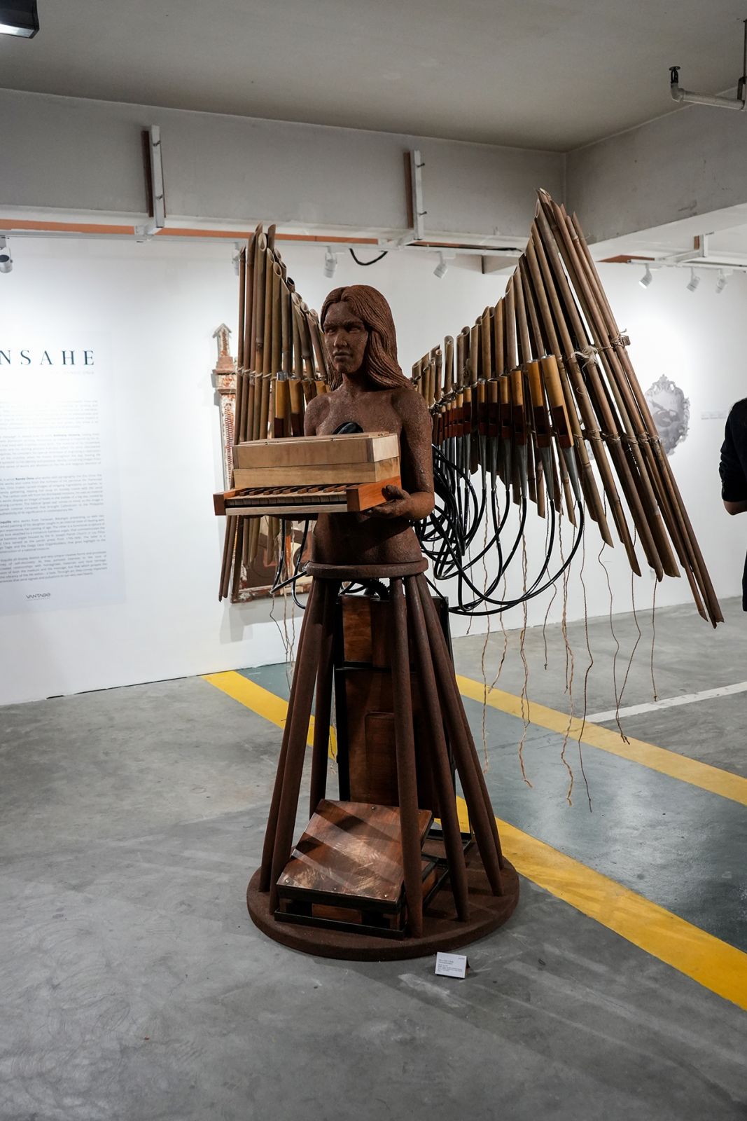 Eski x Tagle x Diego Cera Organbuilders, Musika ng Loob, Bamboo pipes, wooden keyboard, bamboo, wood, sawdust, plastic hose, metal, leather, 79 x 73 x 44 inches, 2024