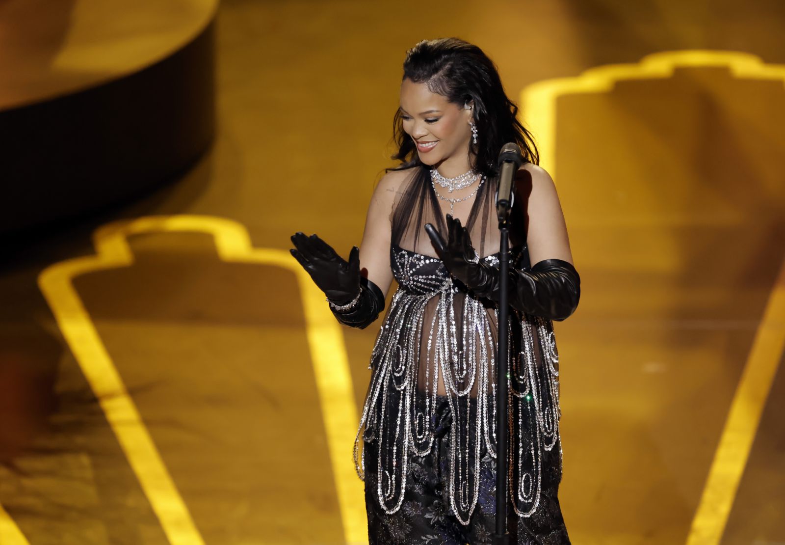 Rihanna performs onstage during the 95th Annual Academy Awards (Photo: Kevin Winter/Getty Images)