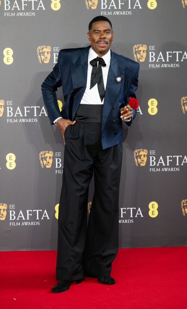 Colman Domingo以Tiffany珠寶作品搭配Boss套裝禮服出席活動。(Photo by Samir Hussein/WireImage)