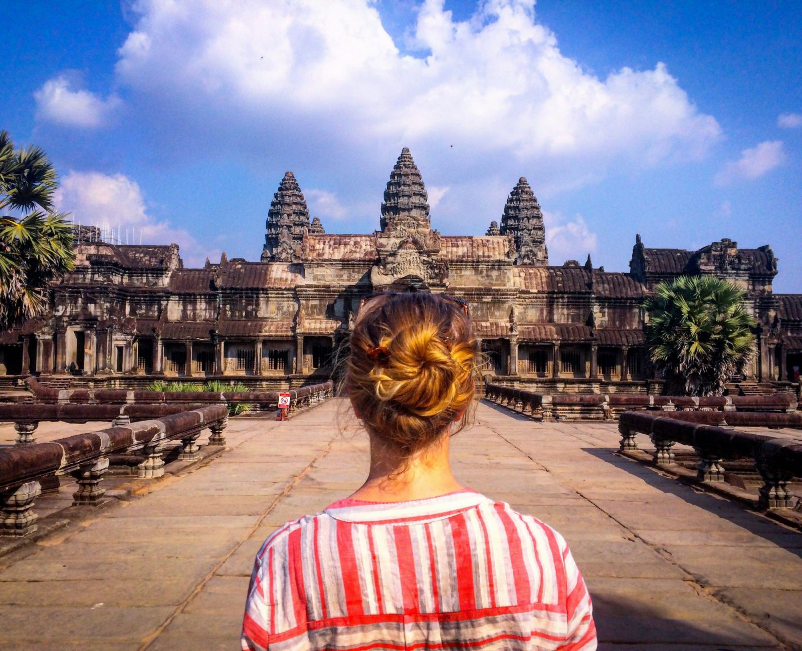 Seeing Angkor Wat for the first time (Photo: Anna Claire Schellenberg / Unsplash)