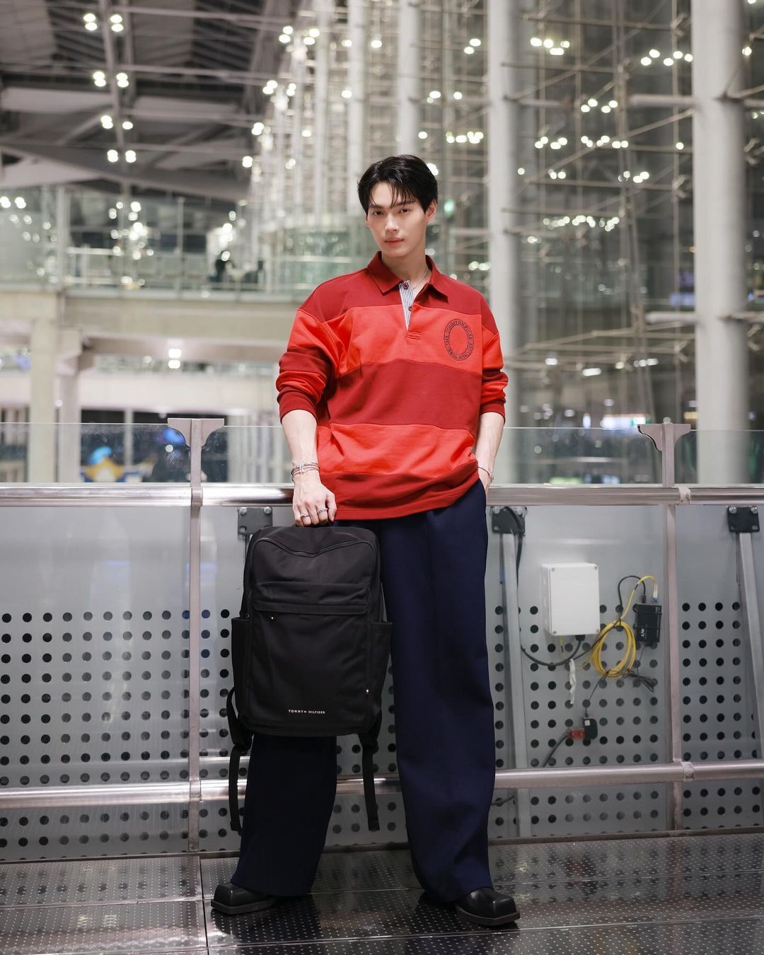 win metawin in red tommy hilfiger long sleeve polo shirt