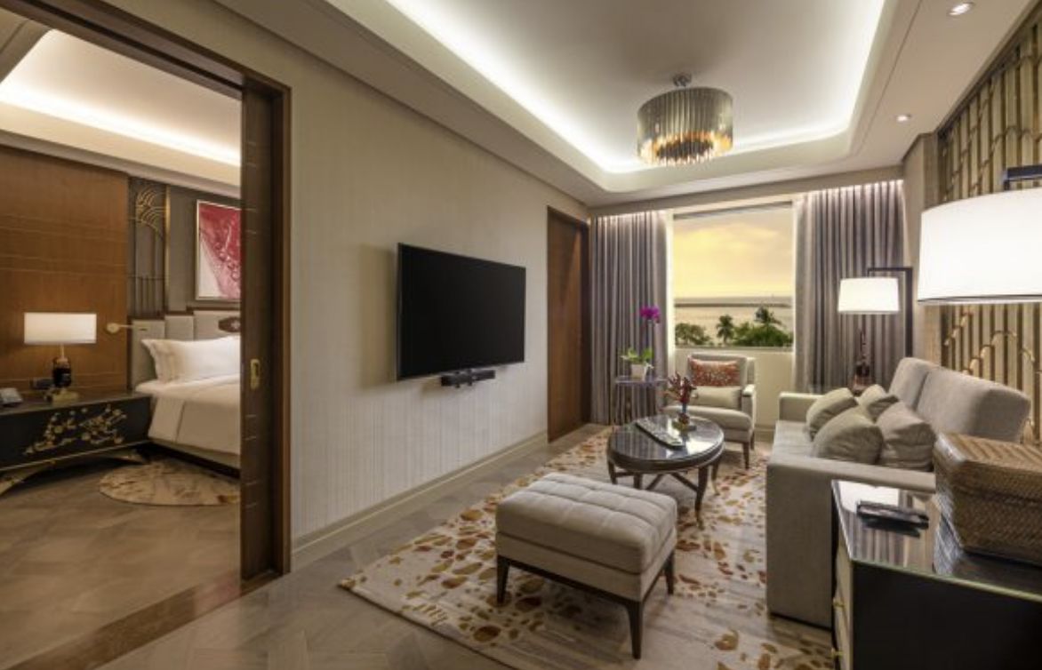 Executive Suite (Photo: Admiral Hotel Manila - MGallery)