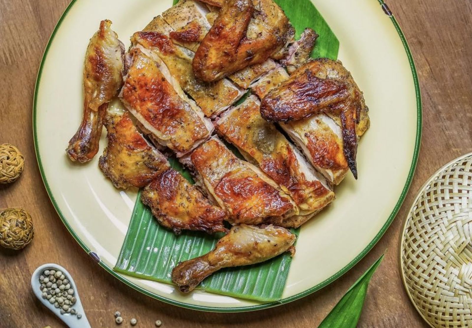 Northeastern Issan dish of Penlaos signature grilled chicken (Photo: Un Yang Kor Dai) thai restaurant singapore