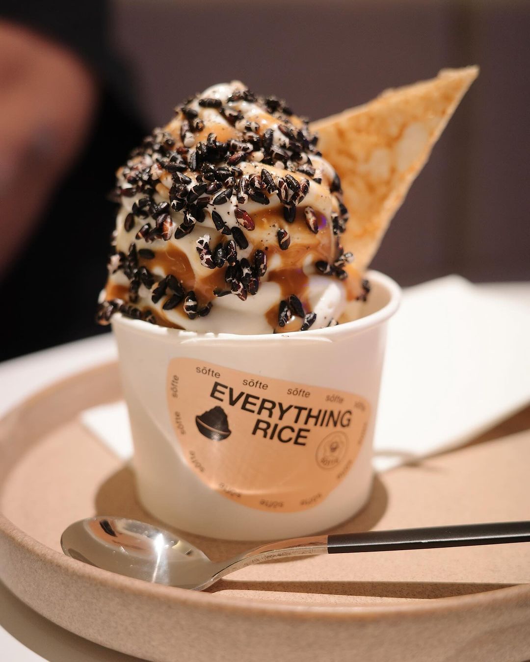 Ice cream with miso caramel (Photo: Instagram / @aimaris)