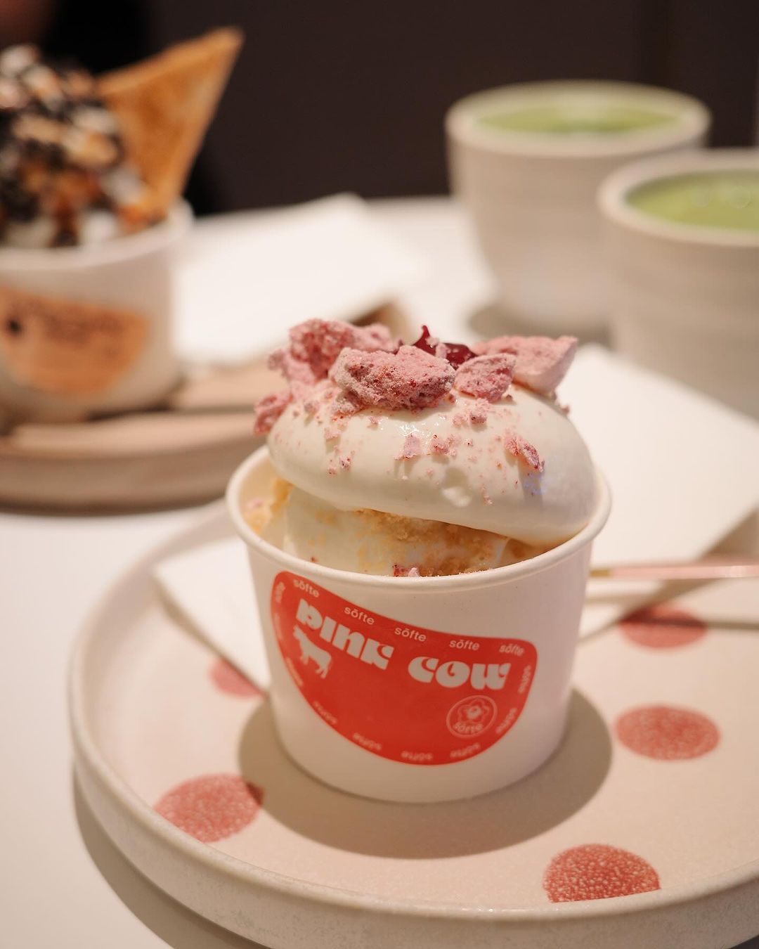 Pink cow ice cream (Photo: Instagram / @aimaris)