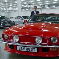 Aston Martin V8 Vantage (Photo: YouTube)