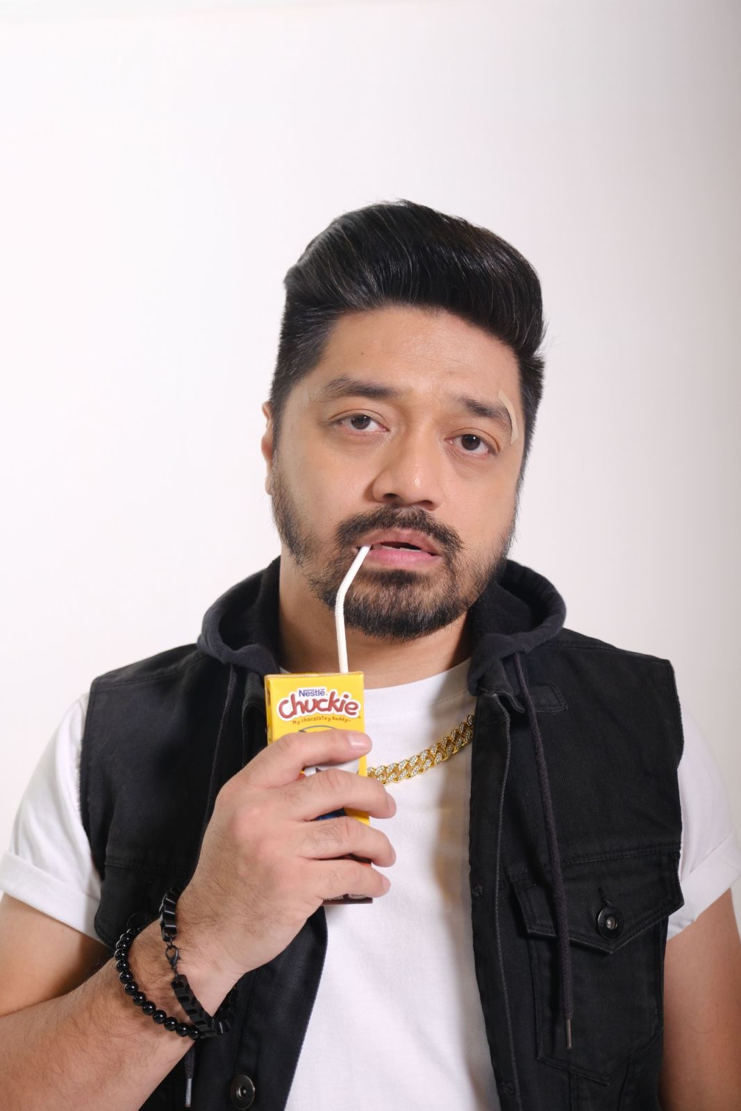 Nyoy Volante as Mitch Mahoney