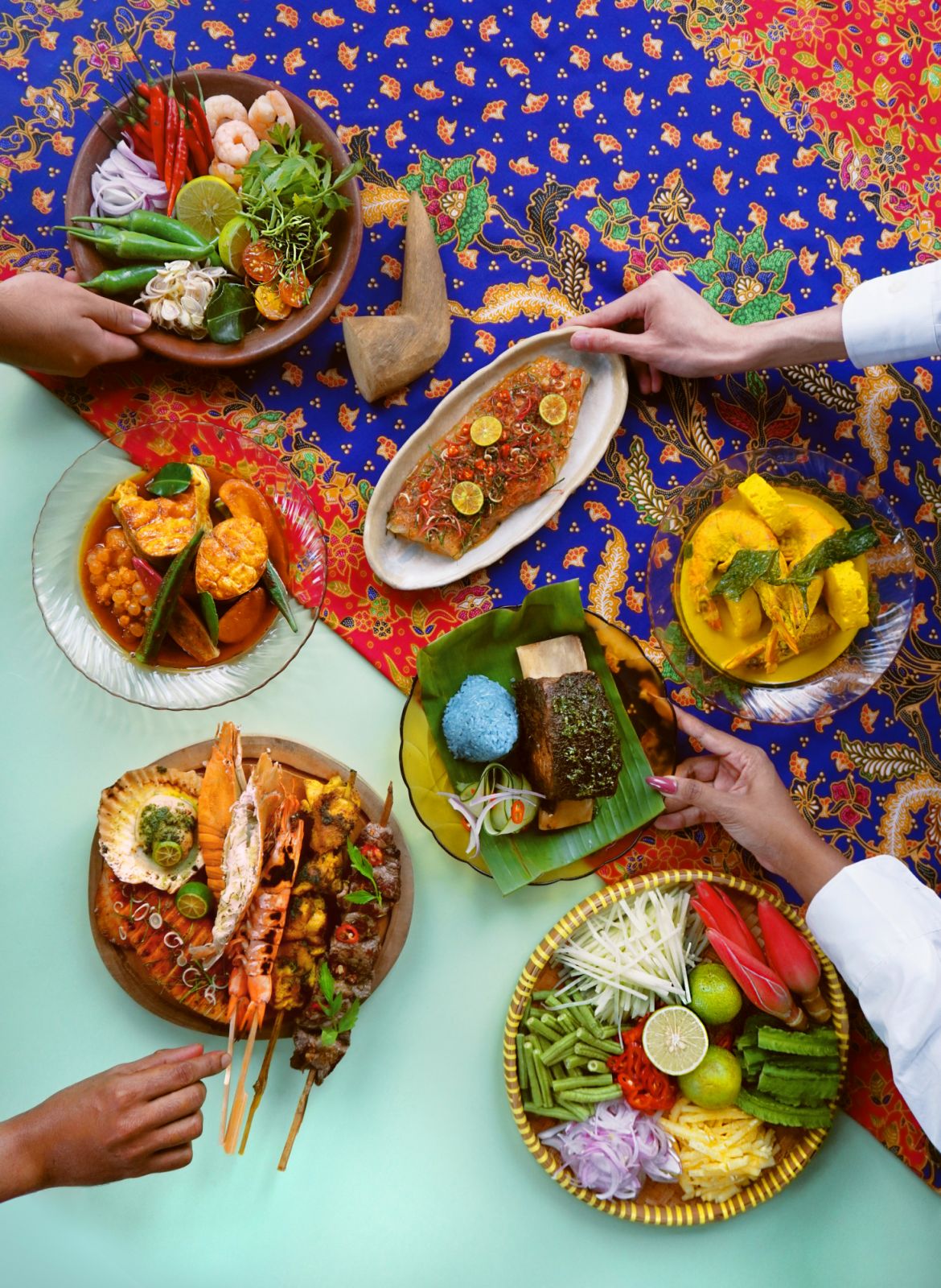 Plates at Flock’s Bazaar Malam (Photo: W Kuala Lumpur)