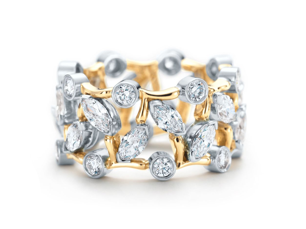 Jean Schlumberger by Tiffany Vigne 18K金及鉑金鑲嵌馬眼形切割鑽石與圓形鑽石戒指。(Photo: Tiffany & Co.)